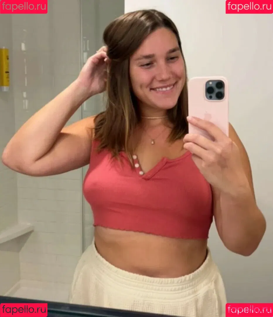 Milanka Bee Milanka.bee / beebaileyprivate / milanka.bee / milankabee Onlyfans Photo Gallery 