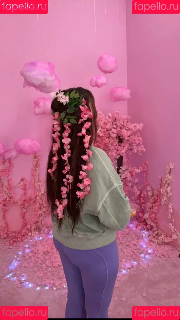 Milanka Bee Milanka.bee / beebaileyprivate / milanka.bee / milankabee Onlyfans Photo Gallery 