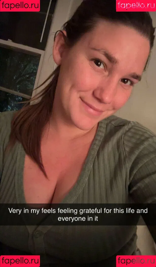 Milanka Bee Milanka.bee / beebaileyprivate / milanka.bee / milankabee Onlyfans Photo Gallery 