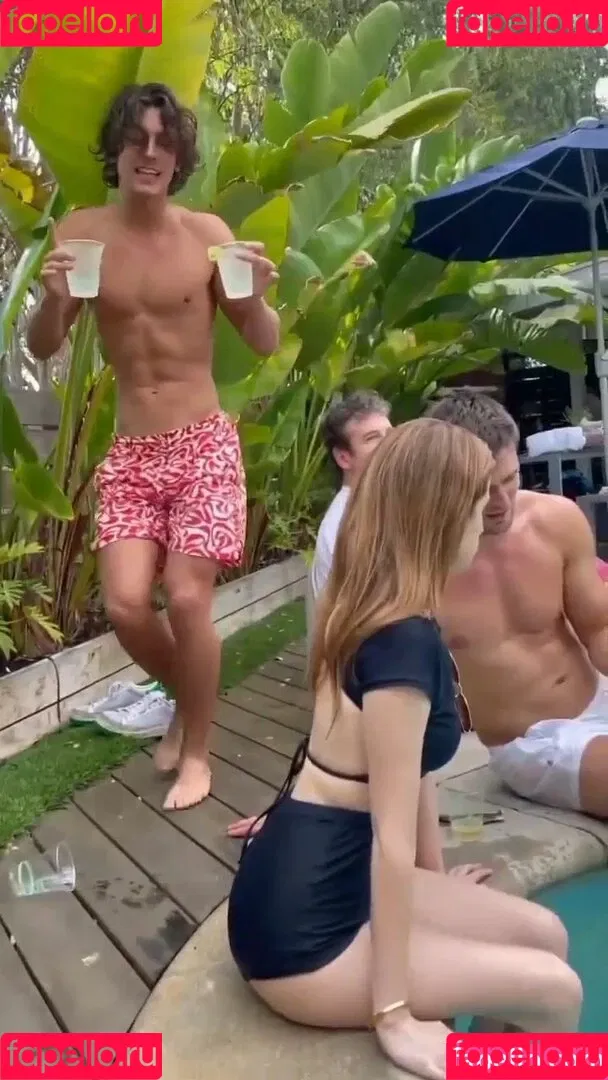 Anna Kendrick / AnnaKendrick47 Onlyfans Photo Gallery 