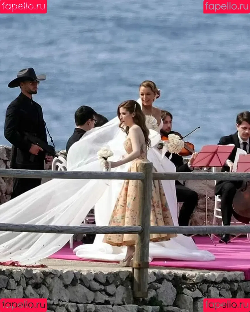 Anna Kendrick / AnnaKendrick47 Onlyfans Photo Gallery 