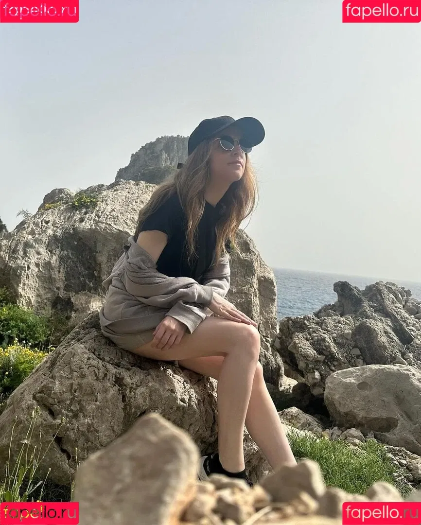 Anna Kendrick / AnnaKendrick47 Onlyfans Photo Gallery 