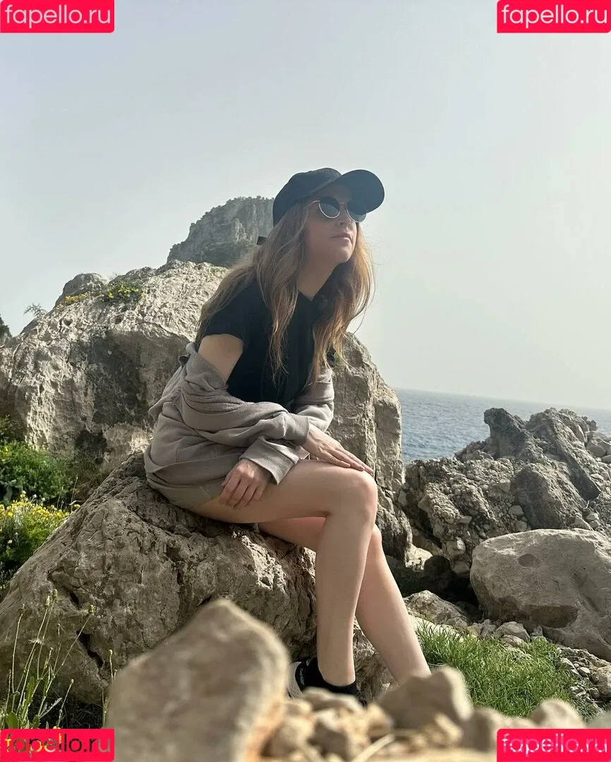 Anna Kendrick / AnnaKendrick47 Onlyfans Photo Gallery 