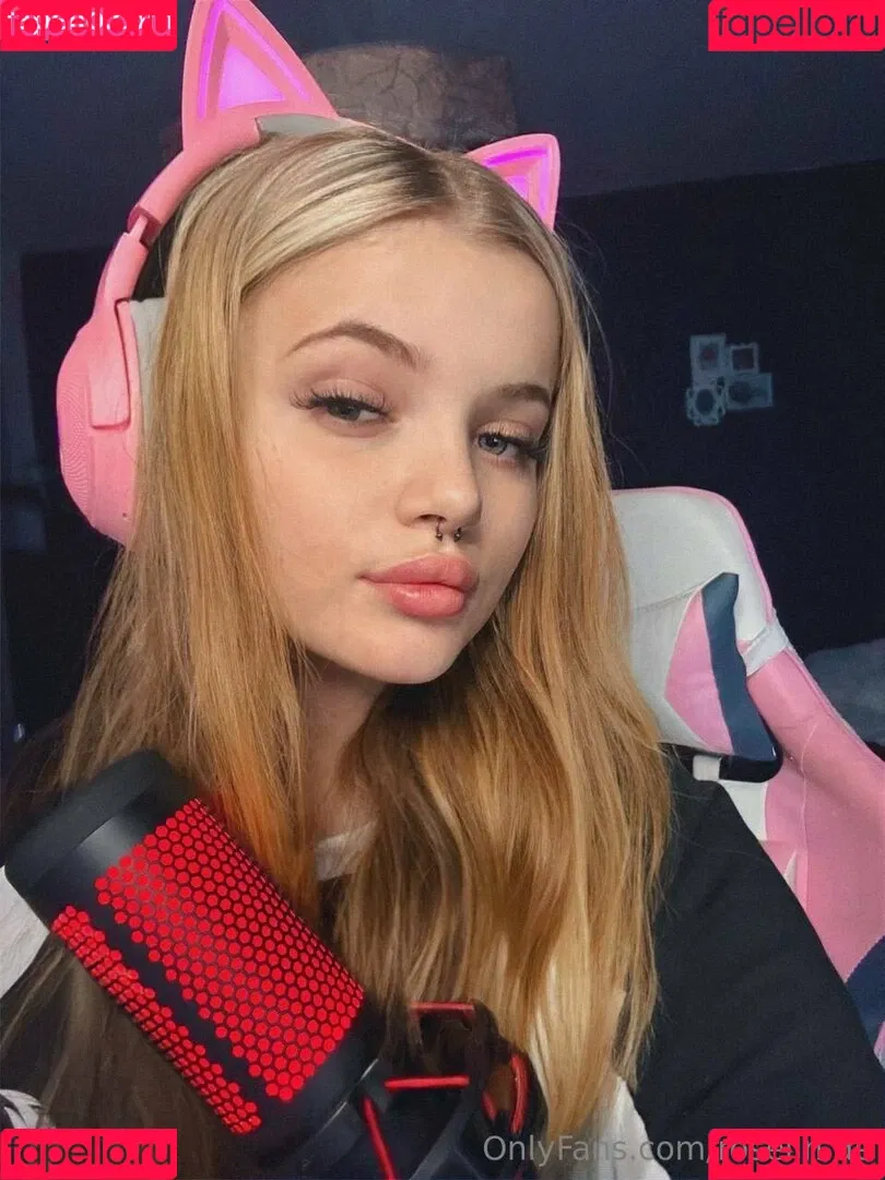 roselin.de / roselin_dey Onlyfans Photo Gallery 