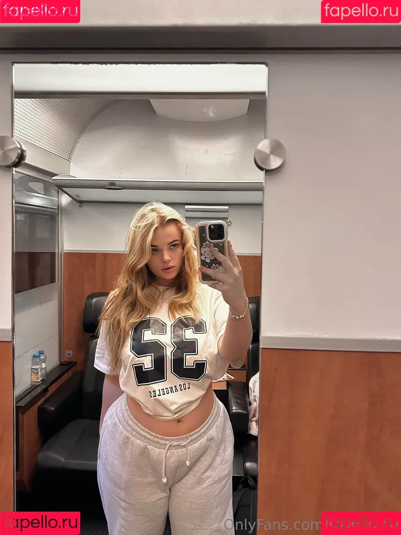 roselin.de / roselin_dey Onlyfans Photo Gallery 