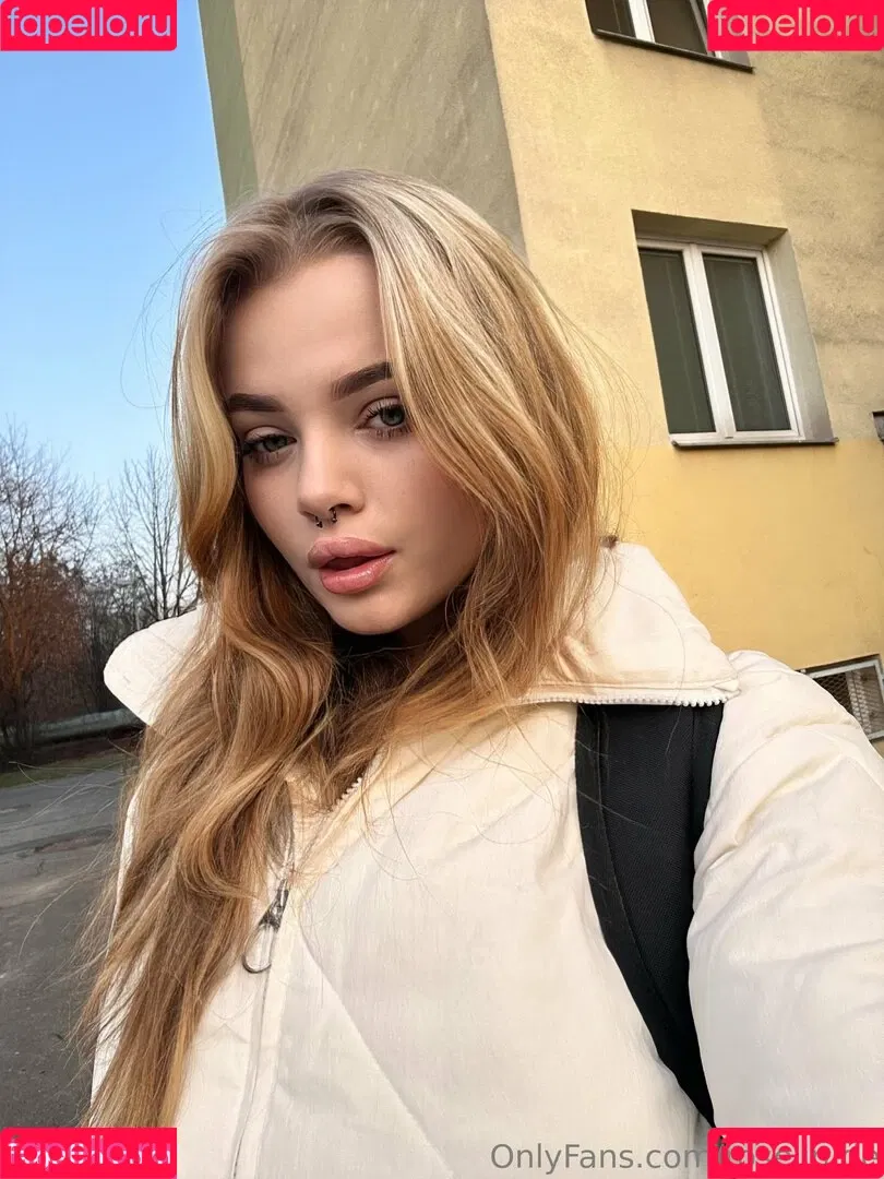 roselin.de / roselin_dey Onlyfans Photo Gallery 