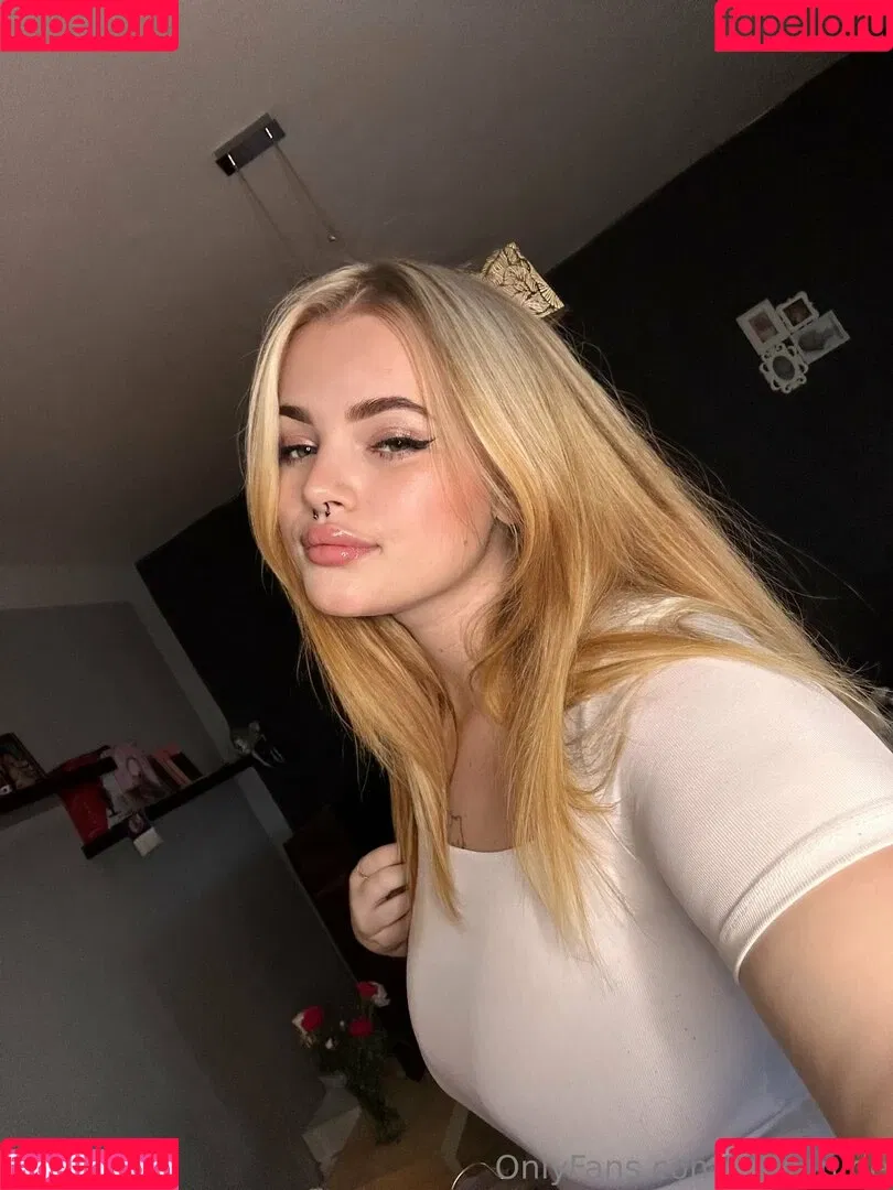 roselin.de / roselin_dey Onlyfans Photo Gallery 