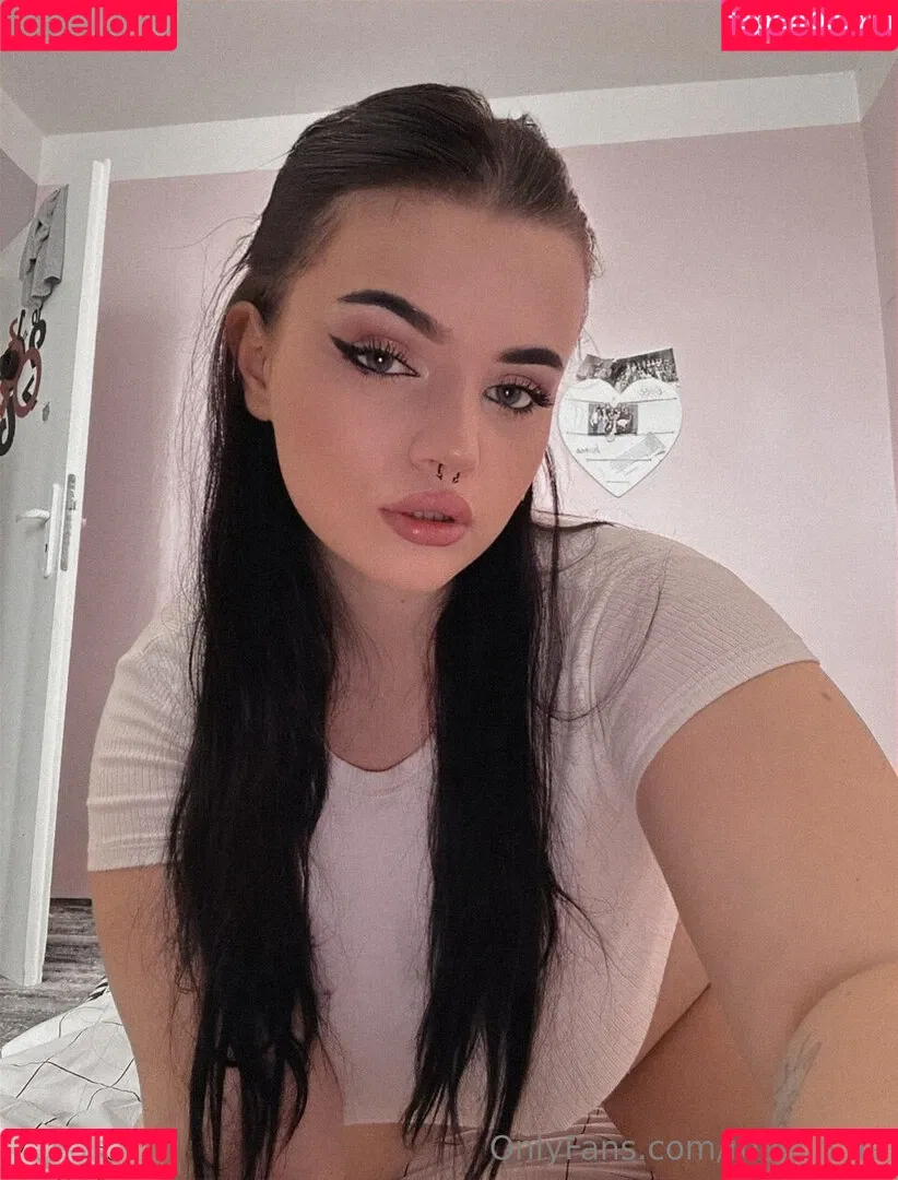 roselin.de / roselin_dey Onlyfans Photo Gallery 