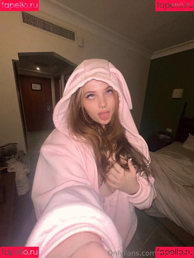 roselin.de / roselin_dey Onlyfans Photo Gallery 