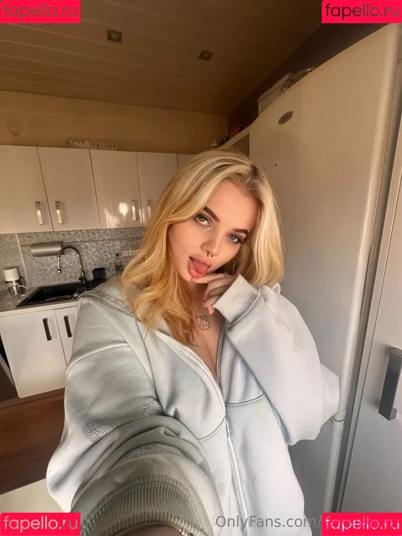 roselin.de / roselin_dey Onlyfans Photo Gallery 