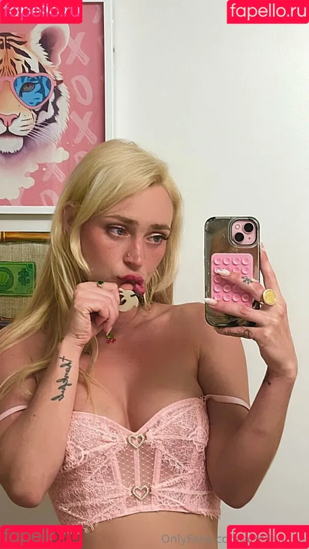 arielleaube Onlyfans Photo Gallery 