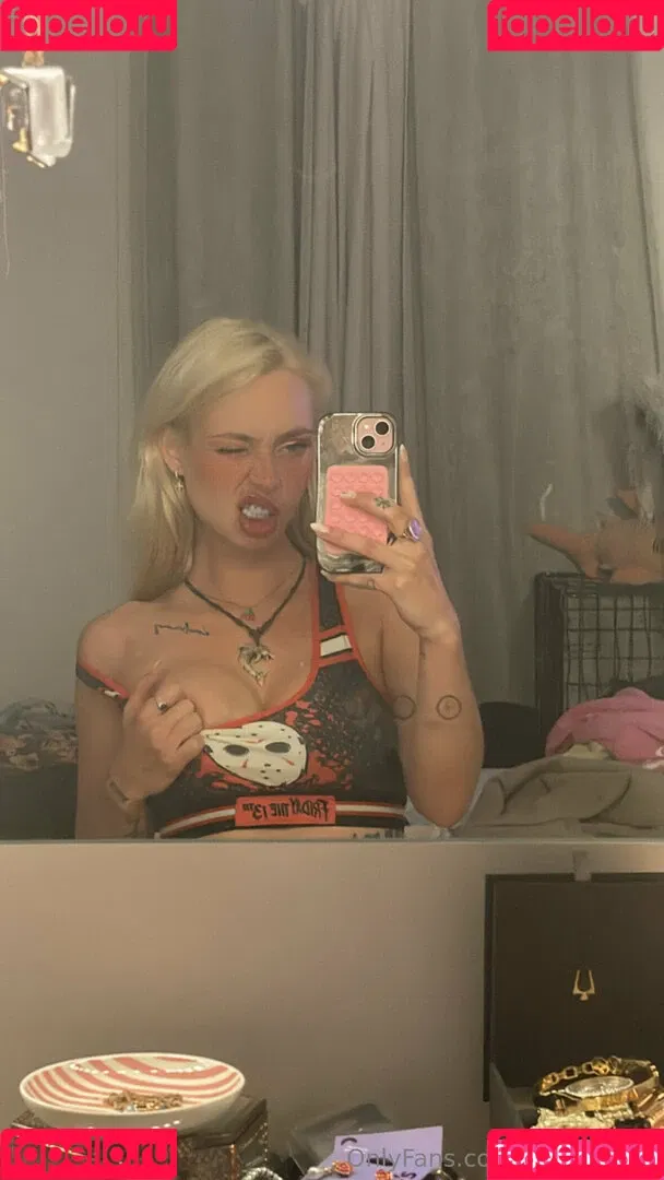 arielleaube Onlyfans Photo Gallery 