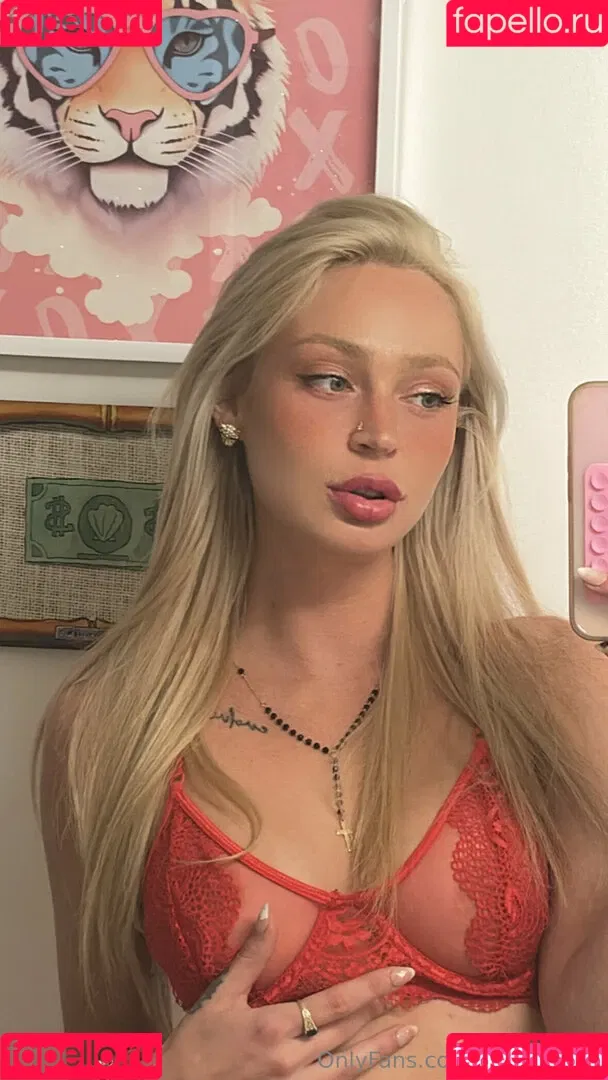 arielleaube Onlyfans Photo Gallery 