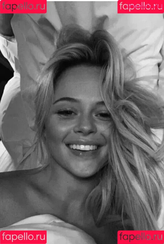 Emily Atack / emilyatack Onlyfans Photo Gallery 