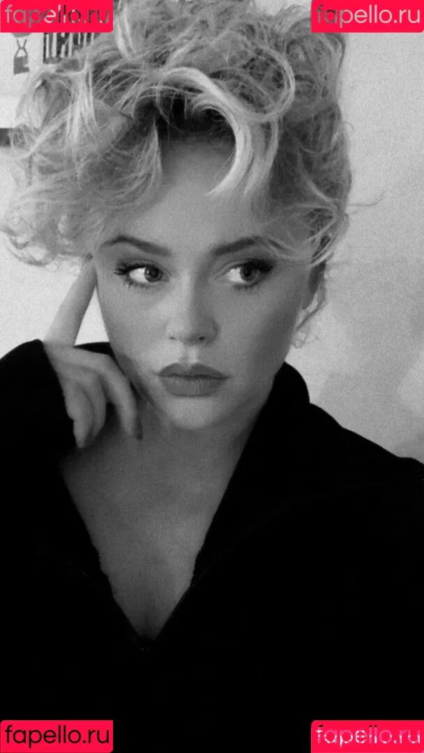 Emily Atack / emilyatack Onlyfans Photo Gallery 