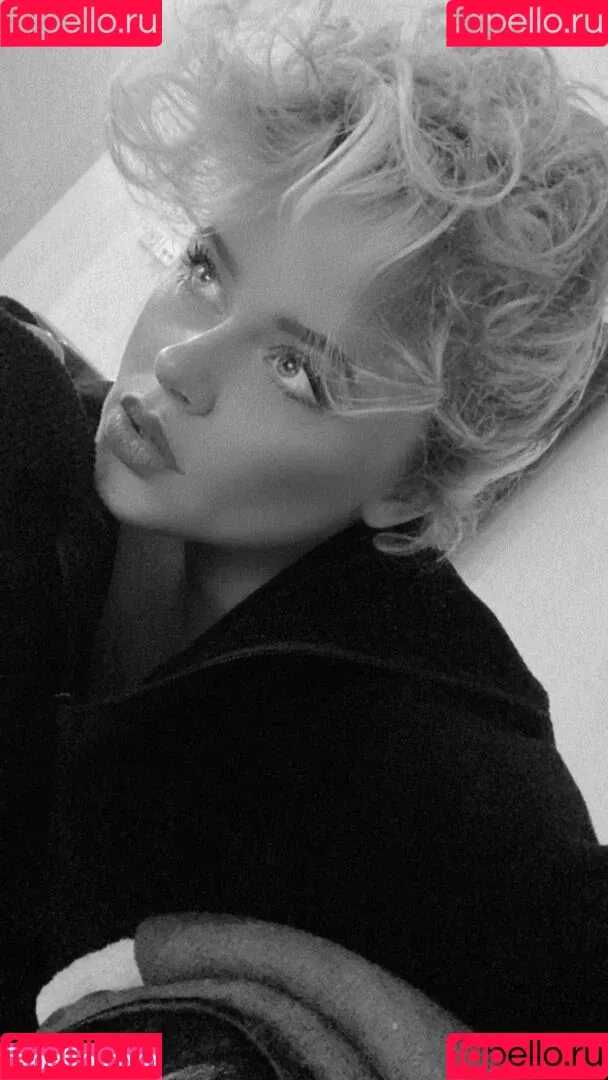 Emily Atack / emilyatack Onlyfans Photo Gallery 