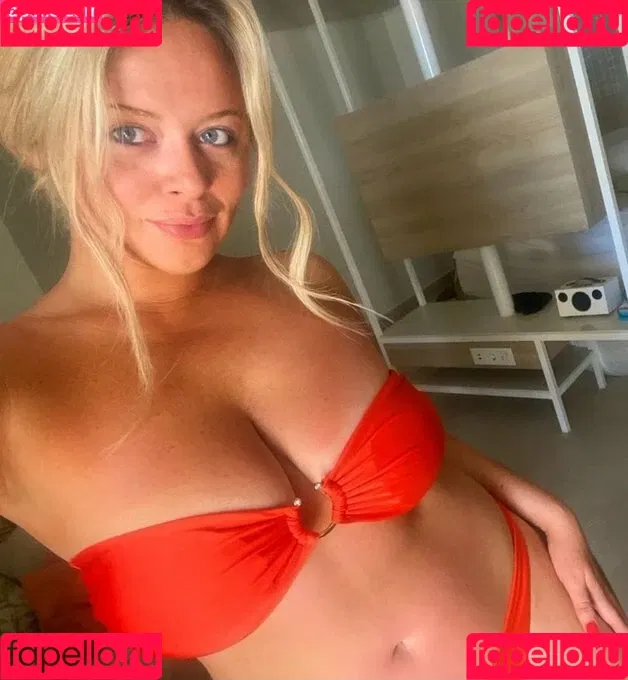 Emily Atack / emilyatack Onlyfans Photo Gallery 