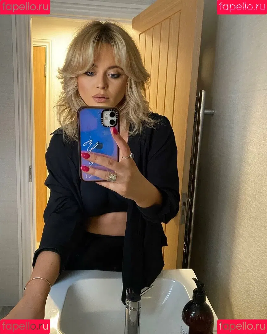 Emily Atack / emilyatack Onlyfans Photo Gallery 