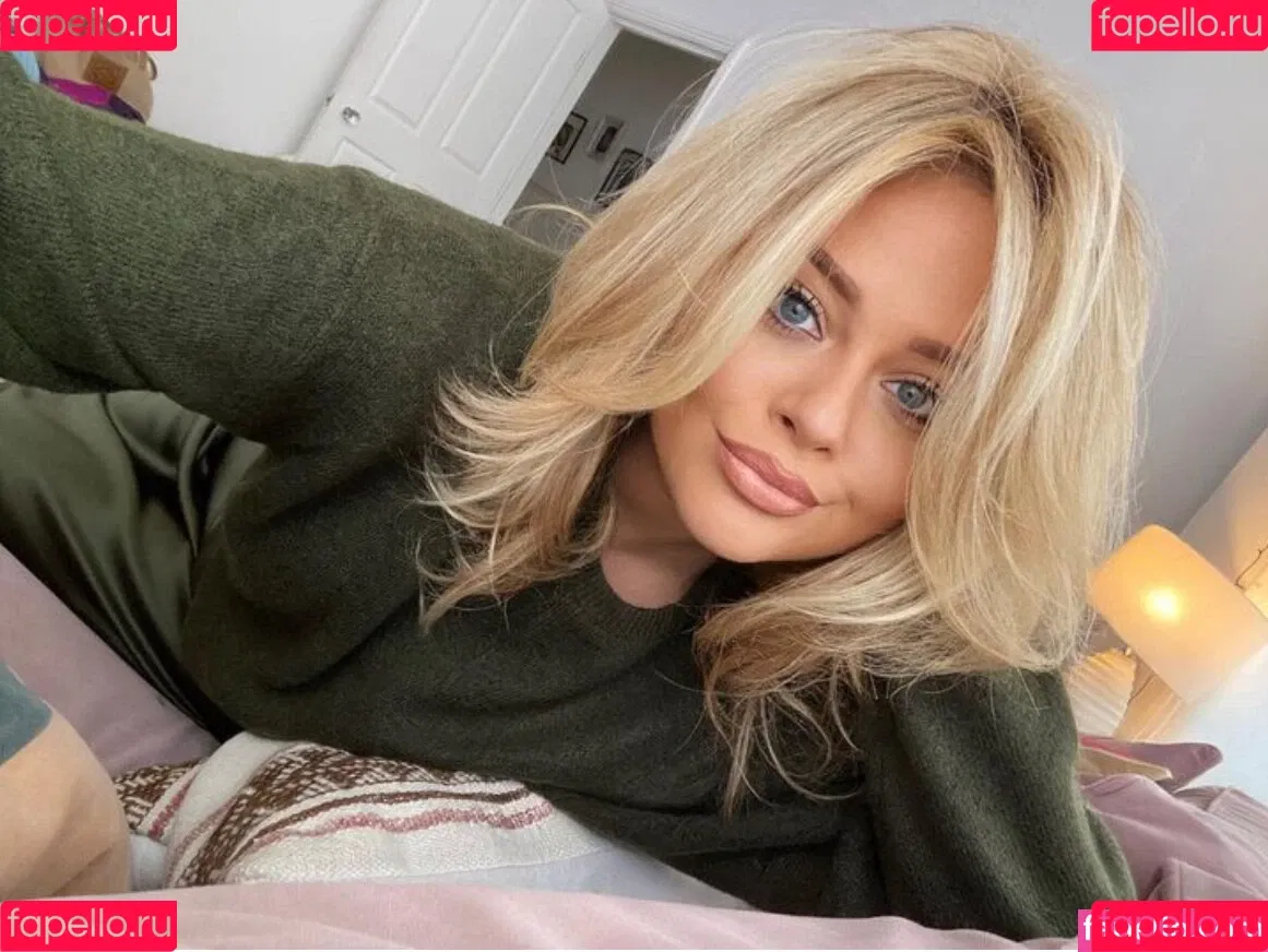 Emily Atack / emilyatack Onlyfans Photo Gallery 