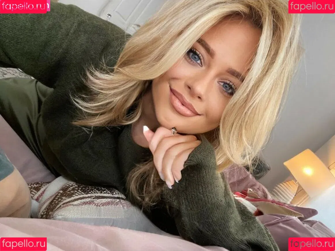 Emily Atack / emilyatack Onlyfans Photo Gallery 
