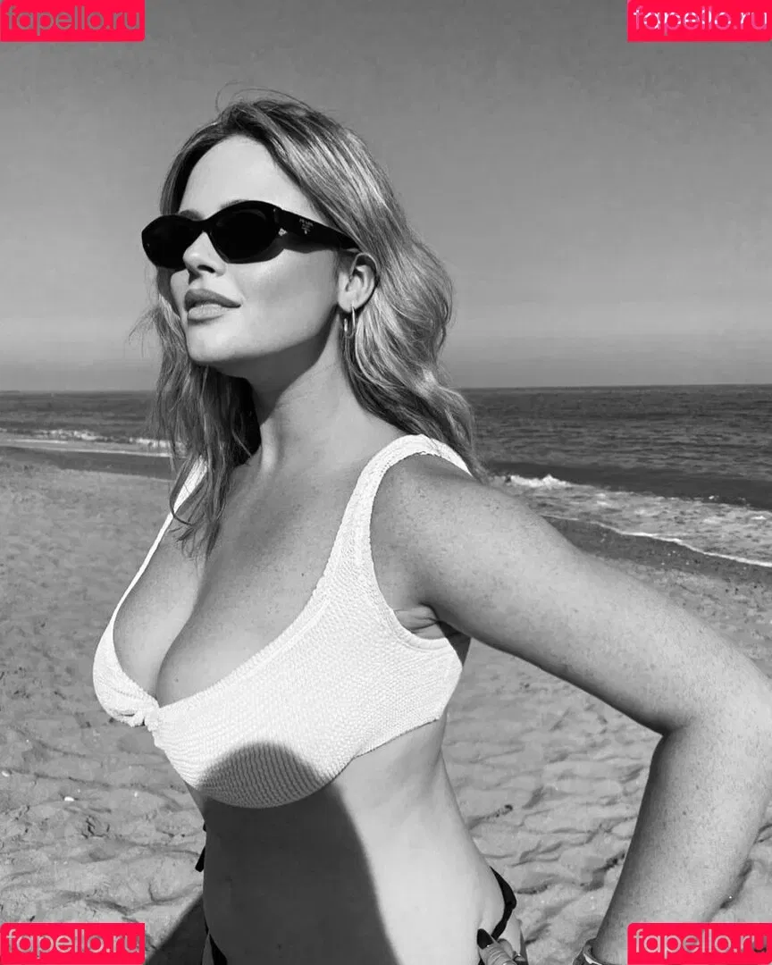 Emily Atack / emilyatack Onlyfans Photo Gallery 