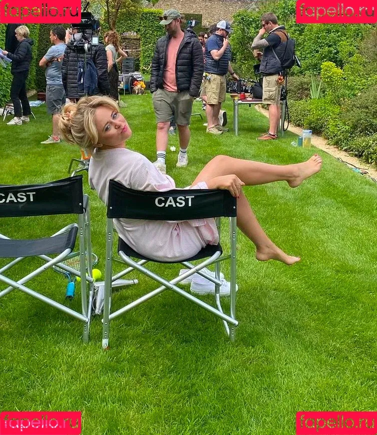 Emily Atack / emilyatack Onlyfans Photo Gallery 