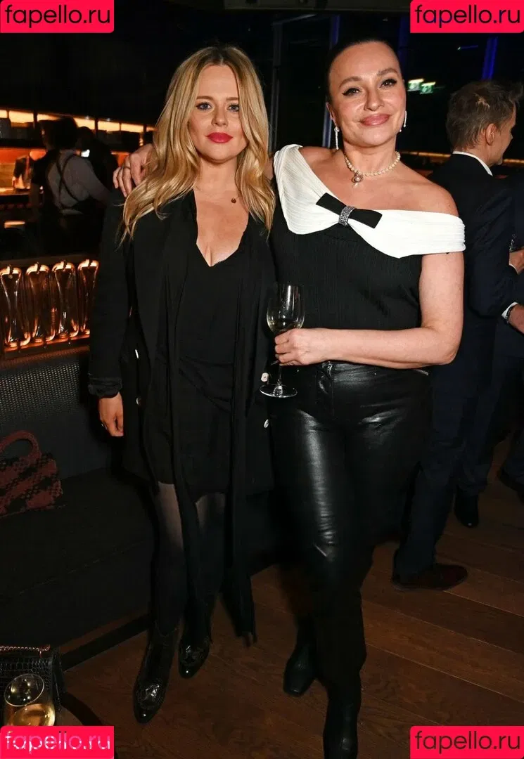 Emily Atack / emilyatack Onlyfans Photo Gallery 