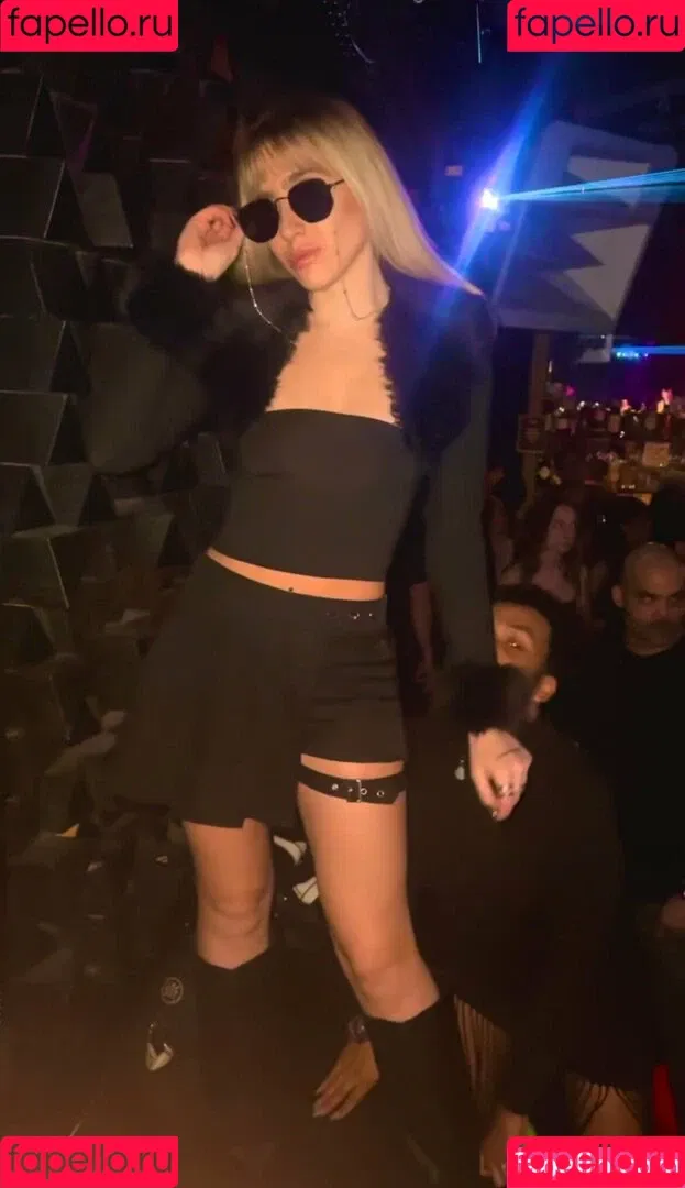 movementswithmolly / movewithmolly_ Onlyfans Photo Gallery 