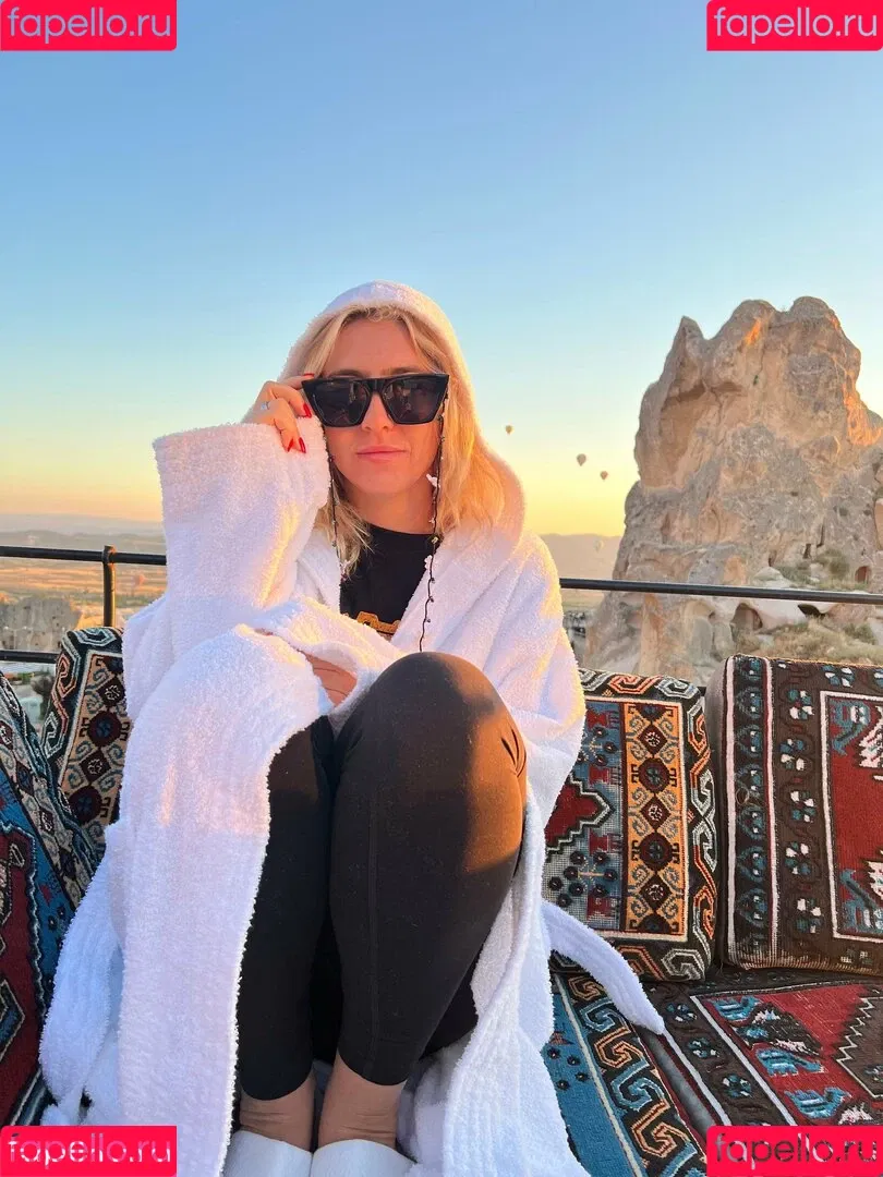 movementswithmolly / movewithmolly_ Onlyfans Photo Gallery 