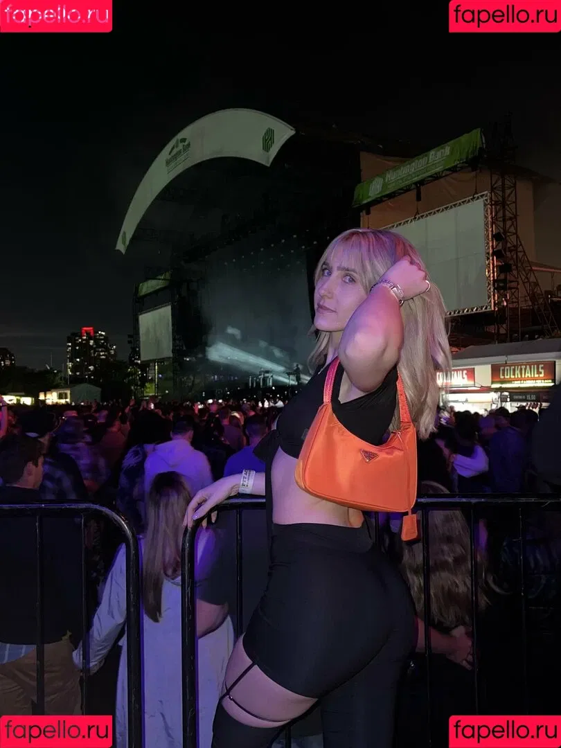 movementswithmolly / movewithmolly_ Onlyfans Photo Gallery 