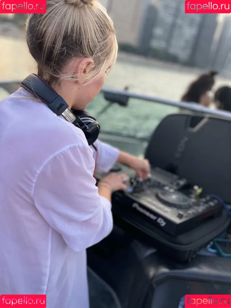 movementswithmolly / movewithmolly_ Onlyfans Photo Gallery 