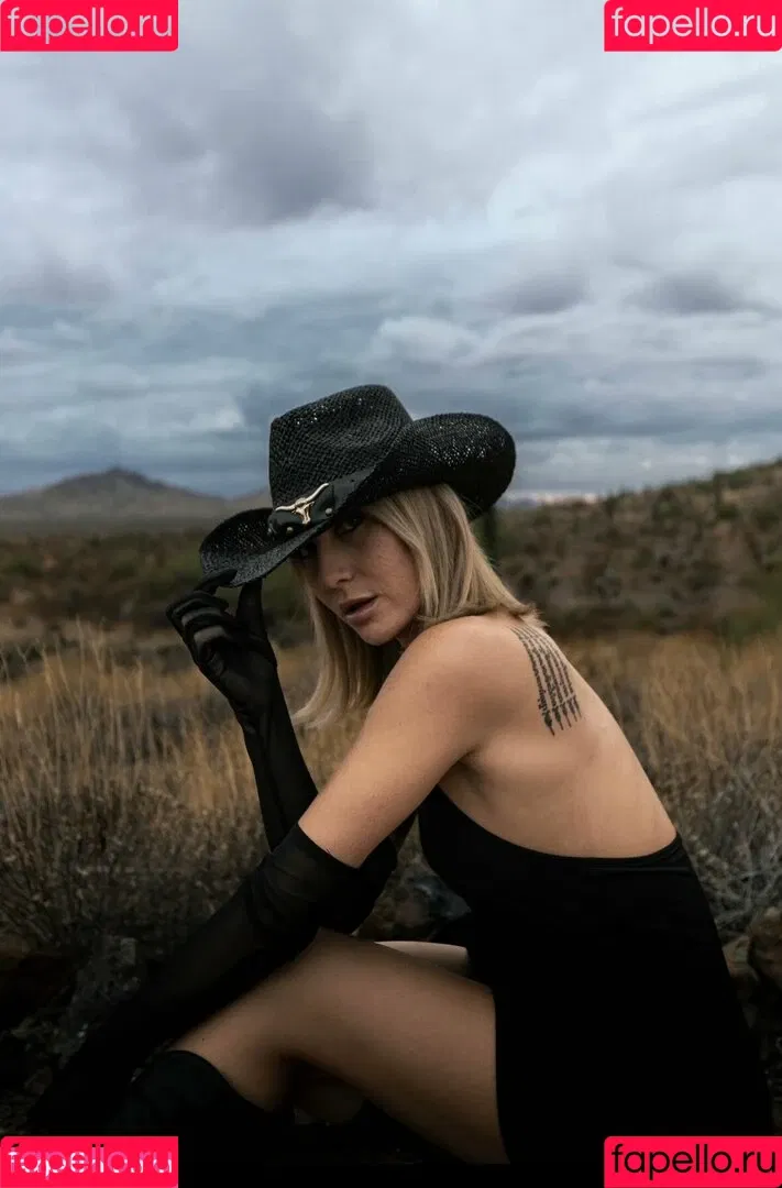 movementswithmolly / movewithmolly_ Onlyfans Photo Gallery 