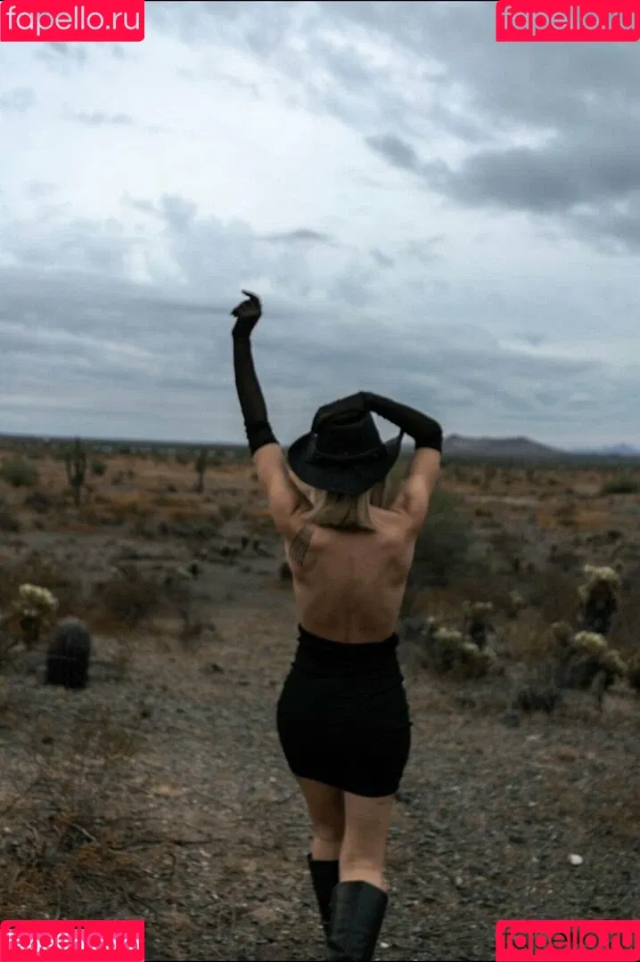 movementswithmolly / movewithmolly_ Onlyfans Photo Gallery 