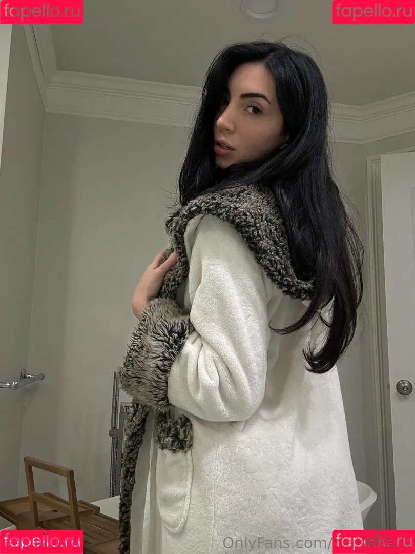 gia.isabellag / giaisabella Onlyfans Photo Gallery 