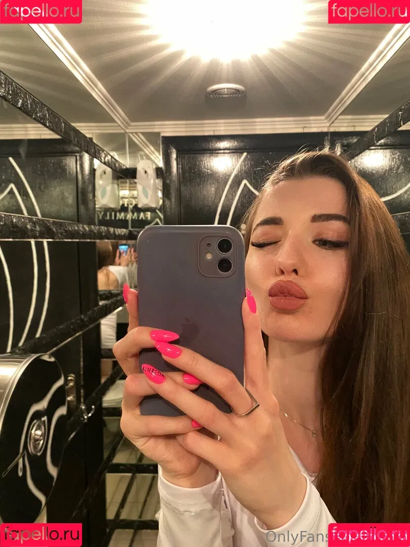 lisofi Onlyfans Photo Gallery 