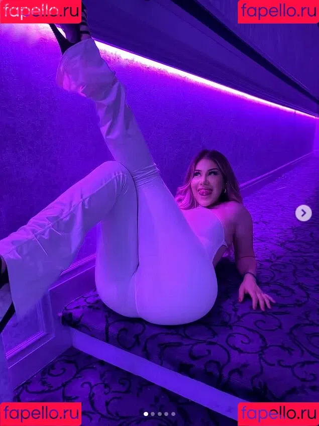 Shesyukie / asunaistheename Onlyfans Photo Gallery 