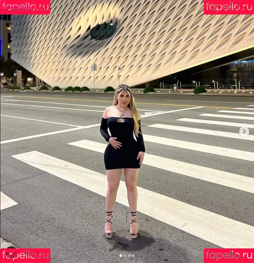 Shesyukie / asunaistheename Onlyfans Photo Gallery 