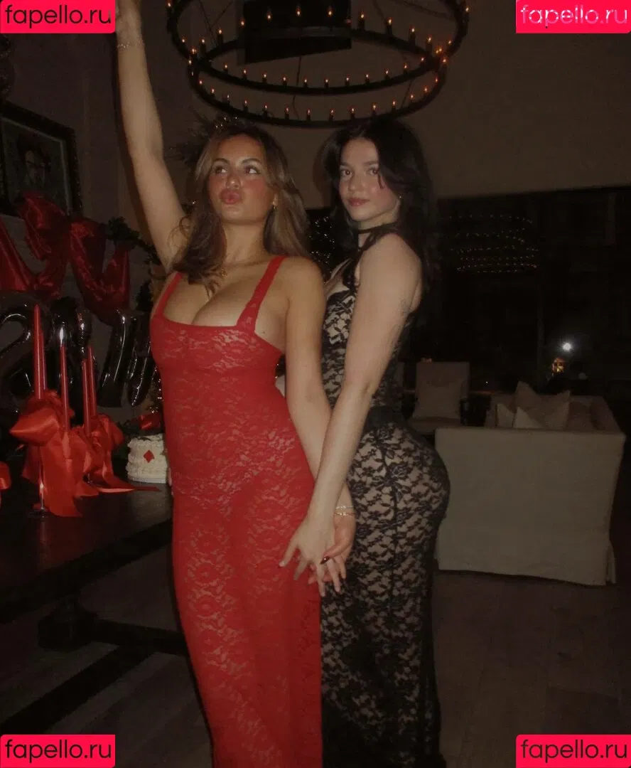 Sara Bella Harris / iamsarahharris Onlyfans Photo Gallery 