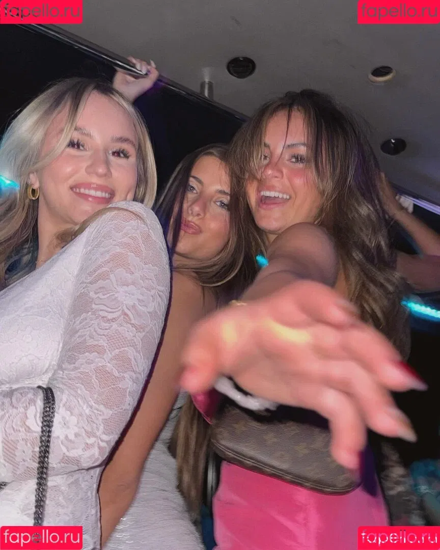 Sara Bella Harris / iamsarahharris Onlyfans Photo Gallery 