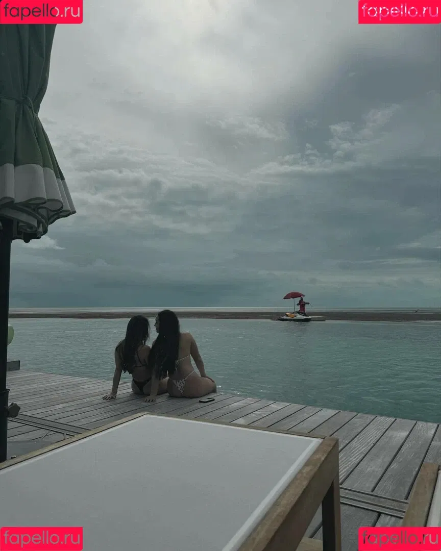 Sara Bella Harris / iamsarahharris Onlyfans Photo Gallery 