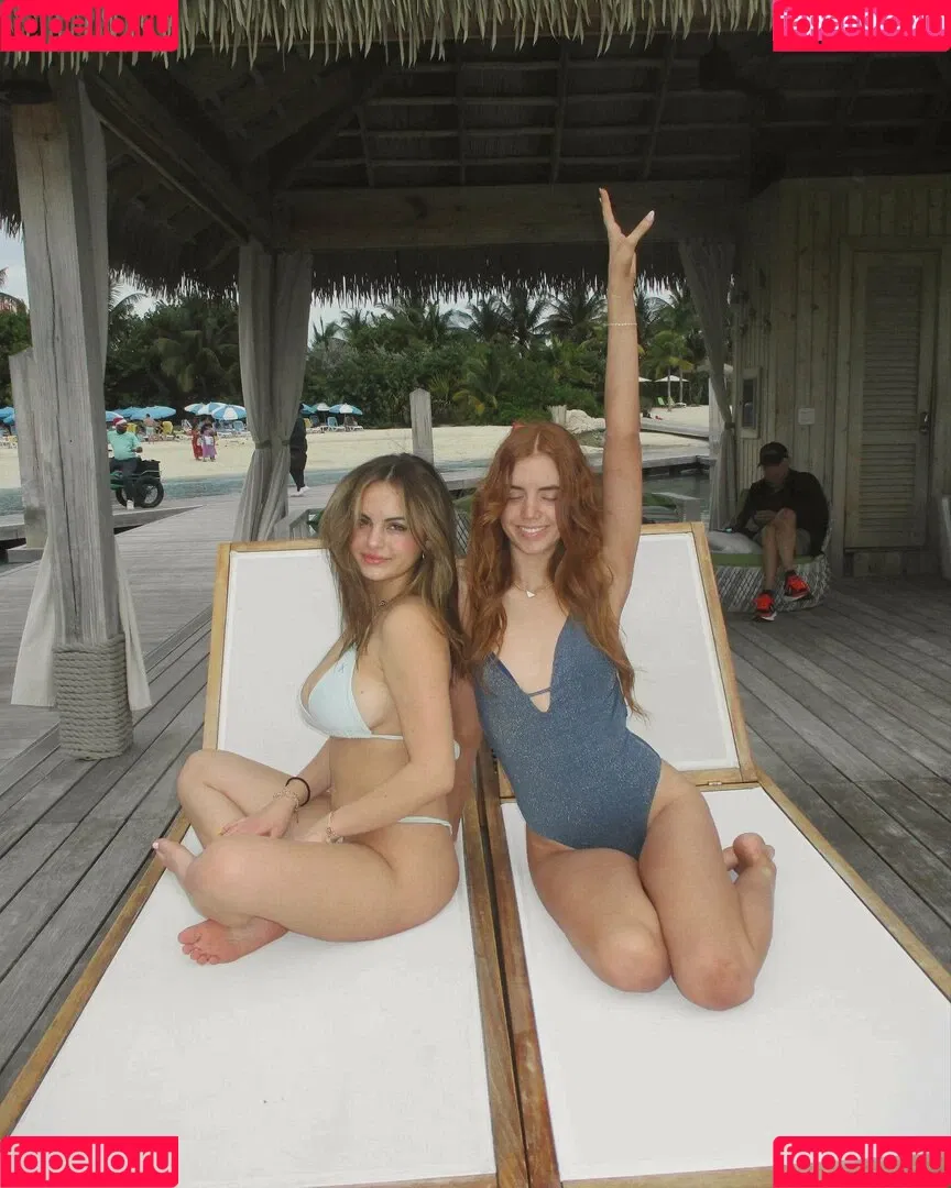 Sara Bella Harris / iamsarahharris Onlyfans Photo Gallery 