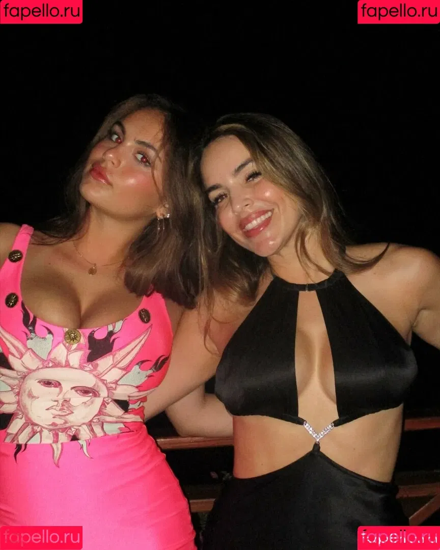 Sara Bella Harris / iamsarahharris Onlyfans Photo Gallery 