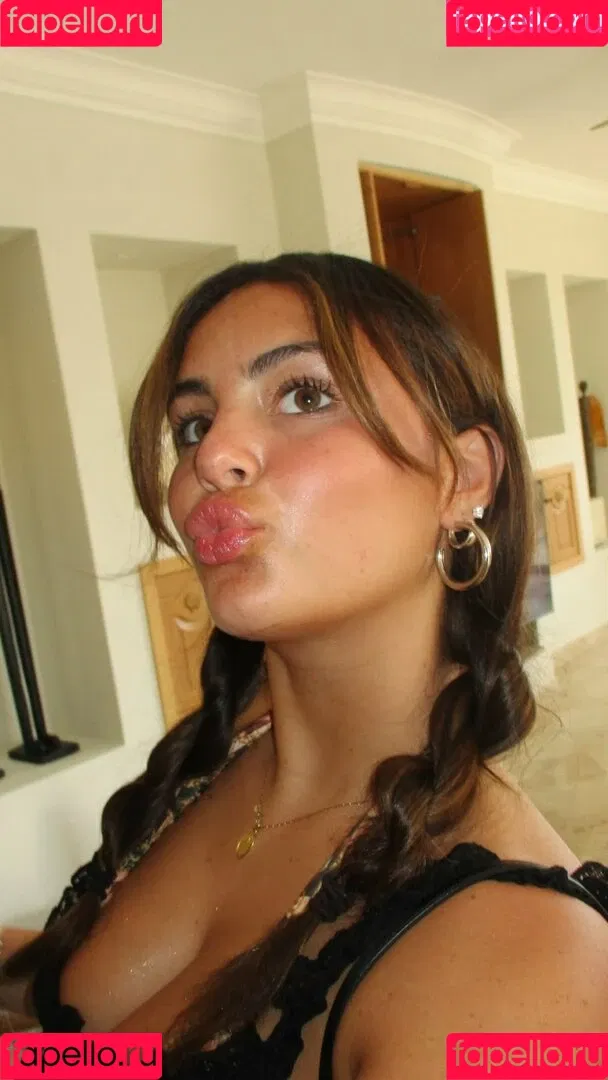 Sara Bella Harris / iamsarahharris Onlyfans Photo Gallery 