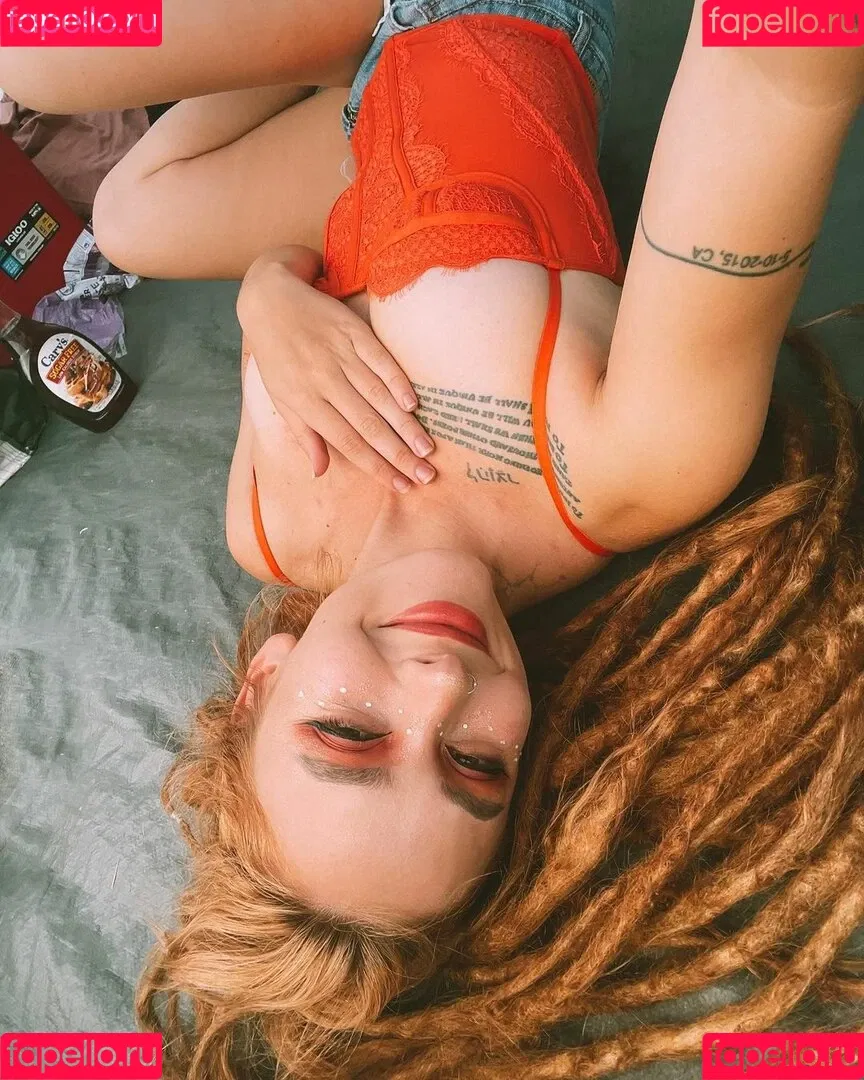 ElIZAGRACEMUSIC / Eliza Grace / elizaxograce Onlyfans Photo Gallery 