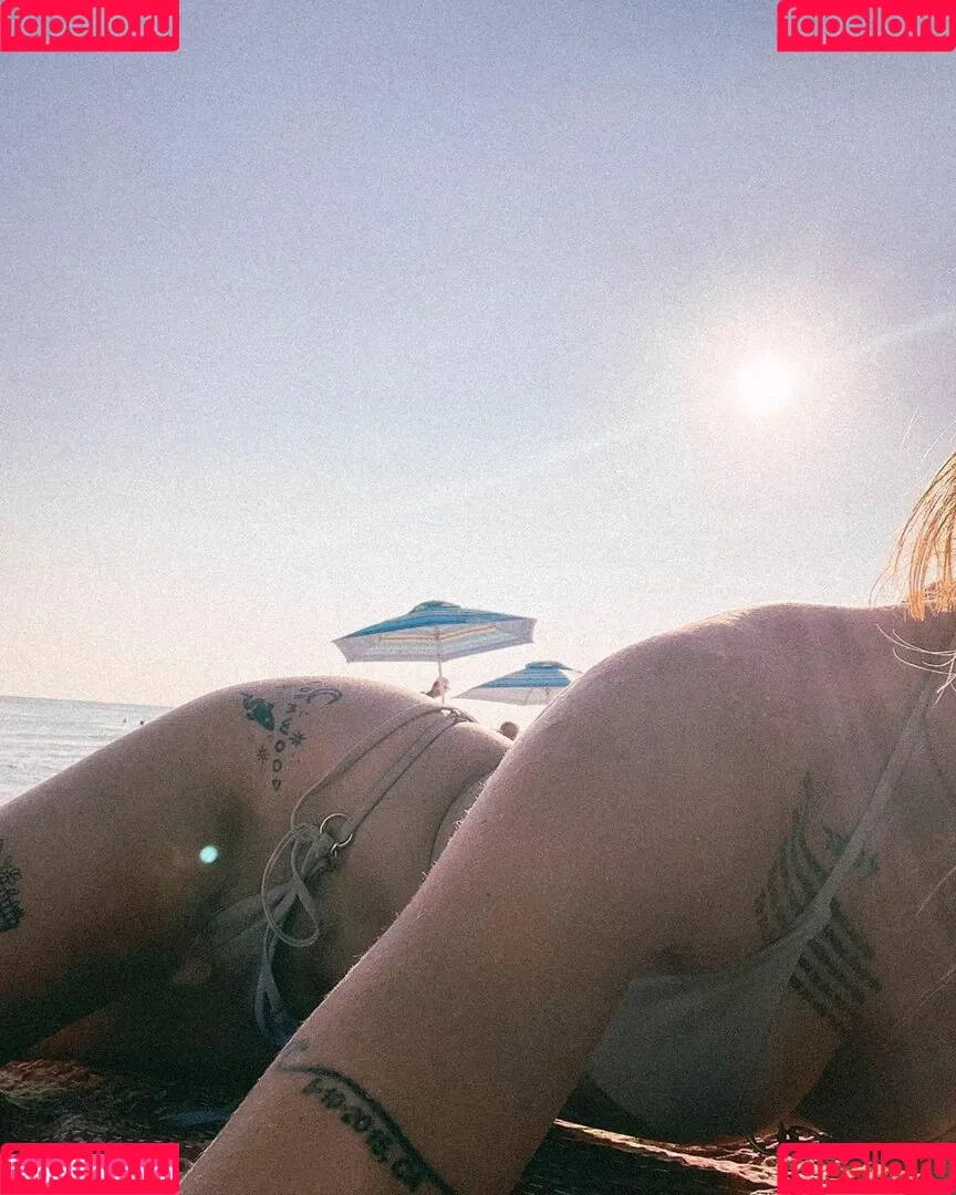 ElIZAGRACEMUSIC / Eliza Grace / elizaxograce Onlyfans Photo Gallery 