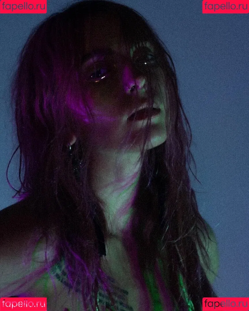 ElIZAGRACEMUSIC / Eliza Grace / elizaxograce Onlyfans Photo Gallery 