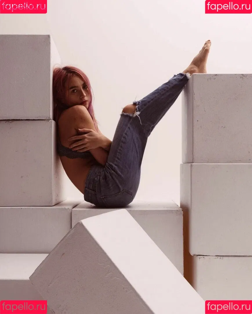 ElIZAGRACEMUSIC / Eliza Grace / elizaxograce Onlyfans Photo Gallery 