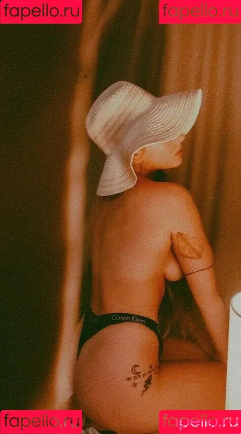 ElIZAGRACEMUSIC / Eliza Grace / elizaxograce Onlyfans Photo Gallery 