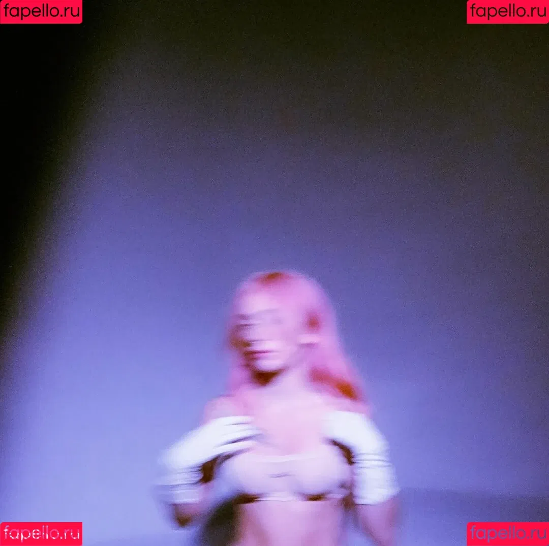 ElIZAGRACEMUSIC / Eliza Grace / elizaxograce Onlyfans Photo Gallery 