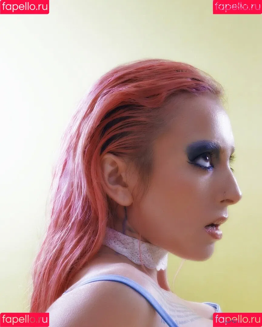 ElIZAGRACEMUSIC / Eliza Grace / elizaxograce Onlyfans Photo Gallery 